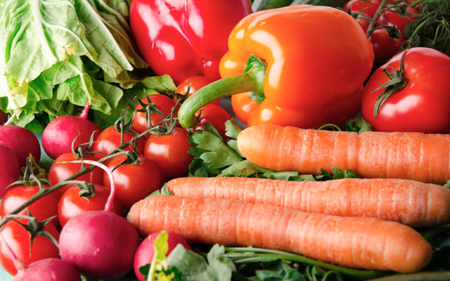 Oranžna in rdeča zelenjava Oranžna in rdeča zelenjava